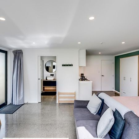 Modern Studio Near Clive River Exteriör bild