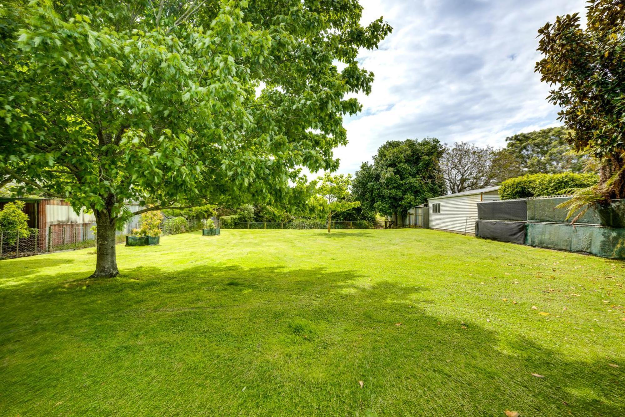 Modern Studio Near Clive River Exteriör bild